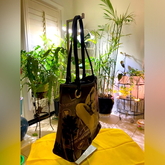 MARILYN MONROE PURSE NWOT - Picture 4 of 7